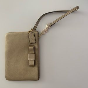 COACH WRISTLET NWOT